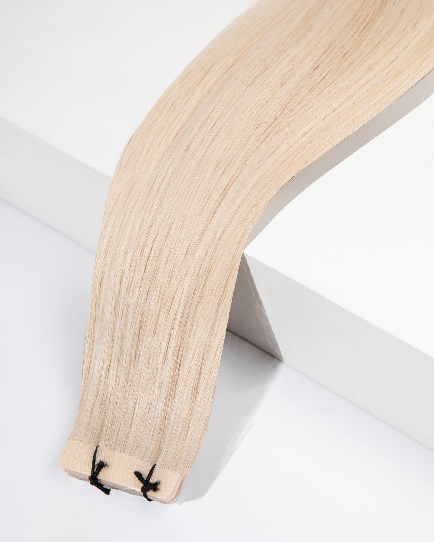 Invisi Tapes / ICE BLONDE